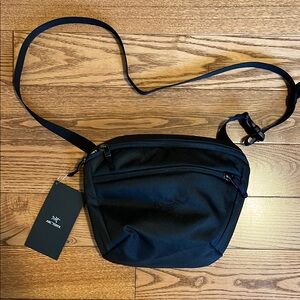 Arc'teryx Black Mantis 2 waist pack